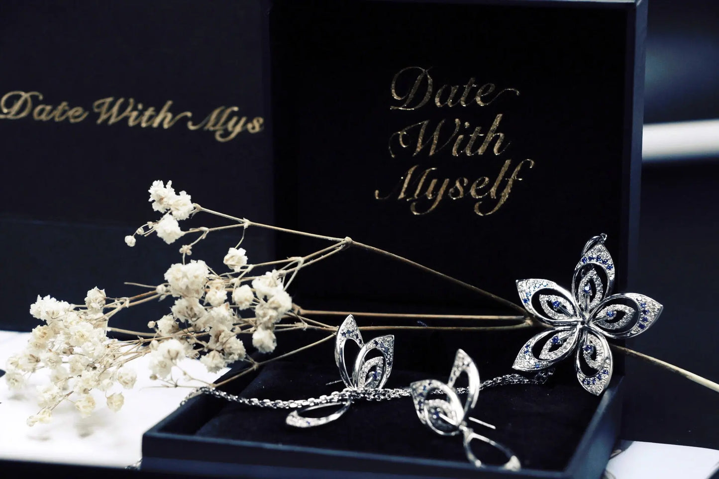 FunGirl Jewelry Cityscape Sparkle Gemstone Necklace Fungirljewelry